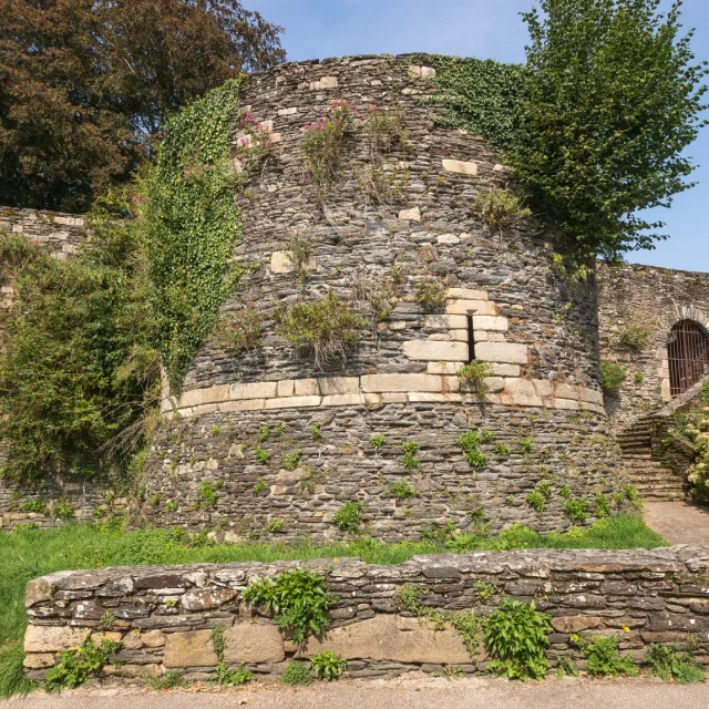Fortifications Château Rochefort En Terre
