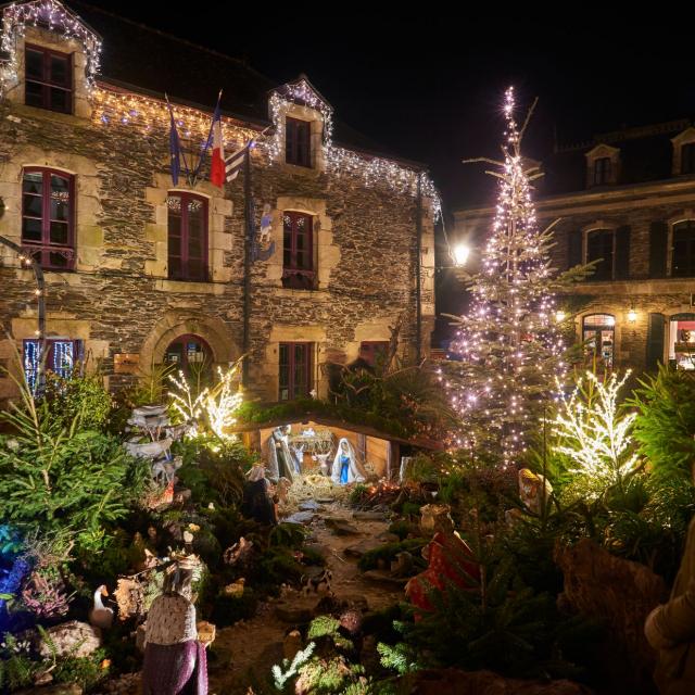illuminations-de-noel-rochefort-en-terre-5.jpg