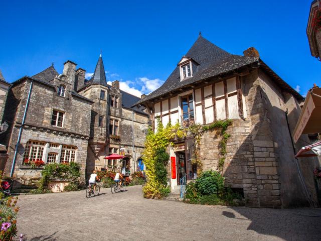 Place Du Puits Rochefort En Terre