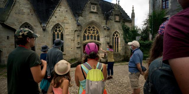 Visite Guidée Rochefort En Terre Devant église