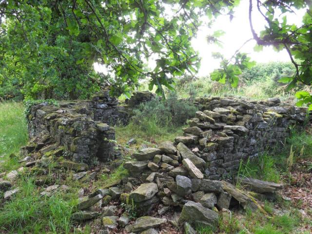 Les Ruines Le Tostal La Vraie Croix