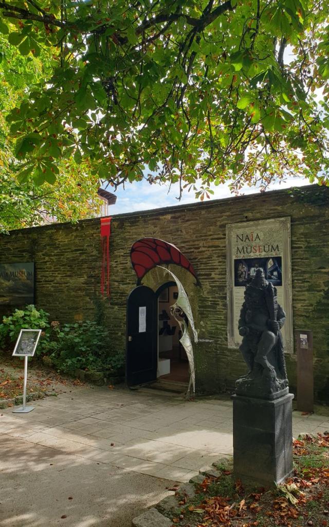 Entrada al Museo Naia Rochefort En Terre