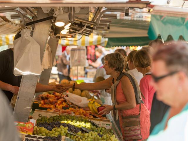 Marché De Questembert