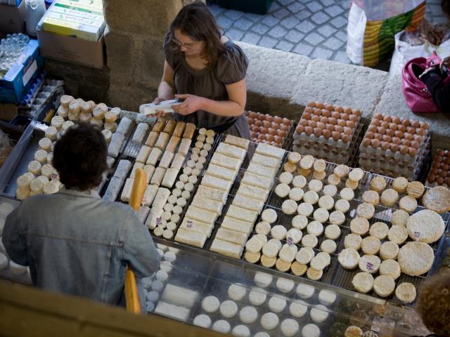 Marché De Questembert Fromages