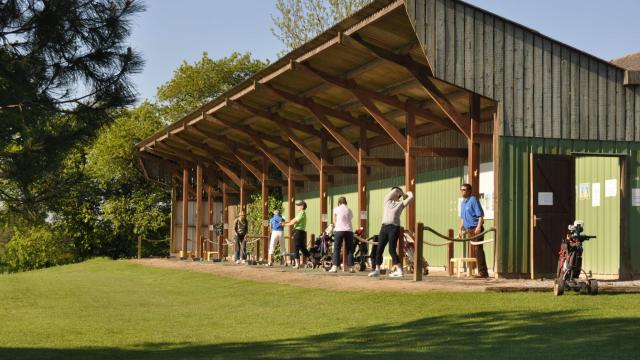 Golf De Caden Practice Couvert Initiations