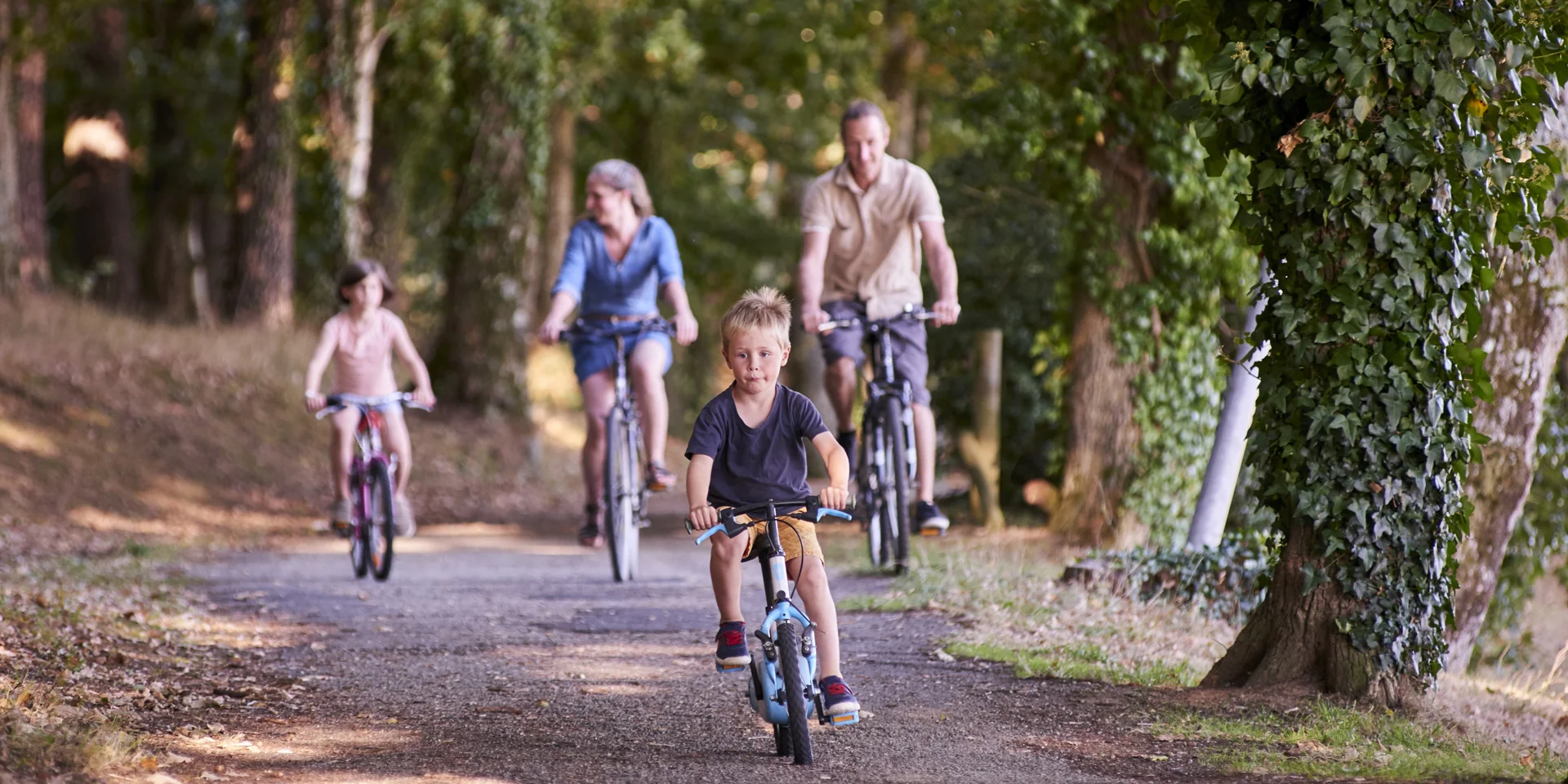 Balade à vélo en famille site du Moulin Neuf
