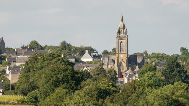 Le Bourg De Limerzel