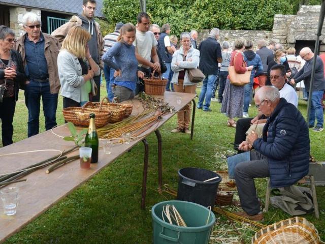 Atelier vannerie - Fête de la Châtaigne Limerzel