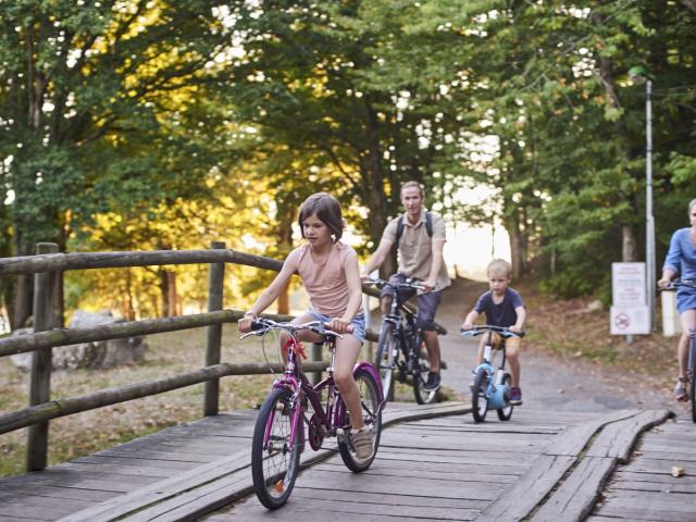 Moulin Neuf Famille Vélos©r
