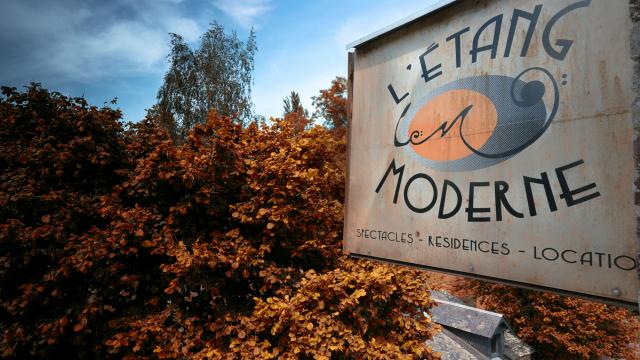 Enseigne Etang Moderne