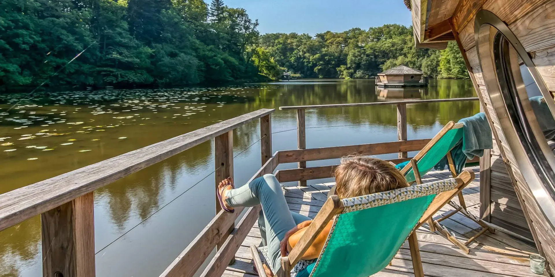 Cabane flottante au Moulin De Trévelo à Caden