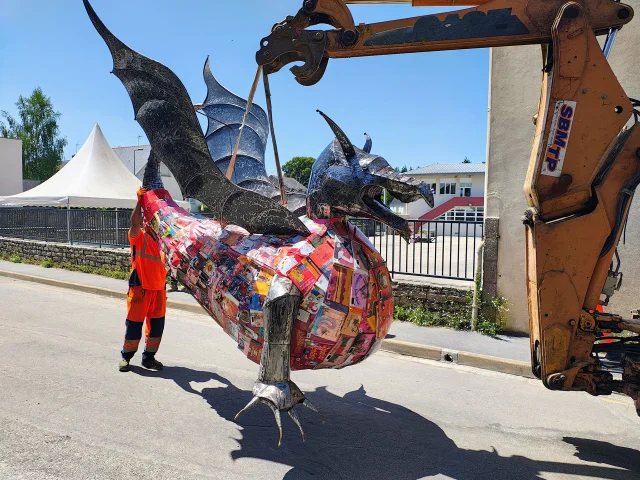 Libre Libre Parcours Sculptures Installation Dragonne