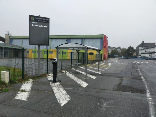 Station Autoreparation Et Abri Velo Les Buttes Questembert