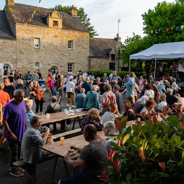Fête au village Pluherlin