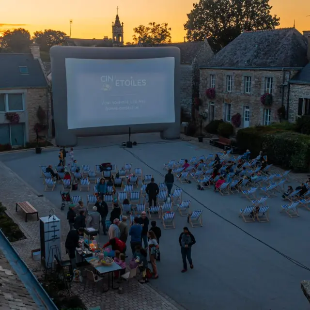 Cinéma en plein air à La Vraie-Croix